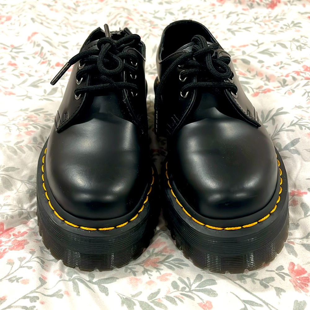 1461 SMOOTH LEATHER PLATFORM SHOES size 6 woman